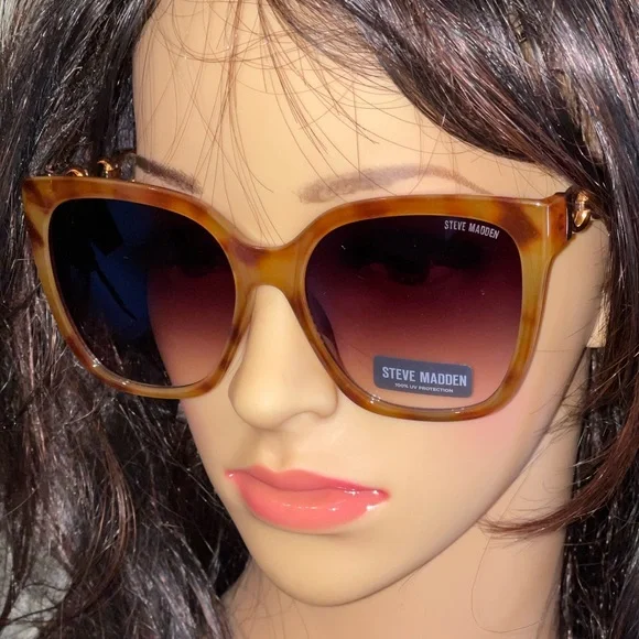 Steve Madden | Accessories | Steve Madden Melyssa Sunglasses  display picture 3